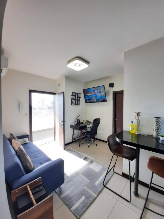 Hermoso Y Unico Apartamento Moderno, En Pleno Centro De Santa Cruz, Con Netflix Wi-Fi De 60 Mb, Estacionamiento Gratis Y Ac En Todos Los Ambientes Santa Cruz de La Sierra Buitenkant foto