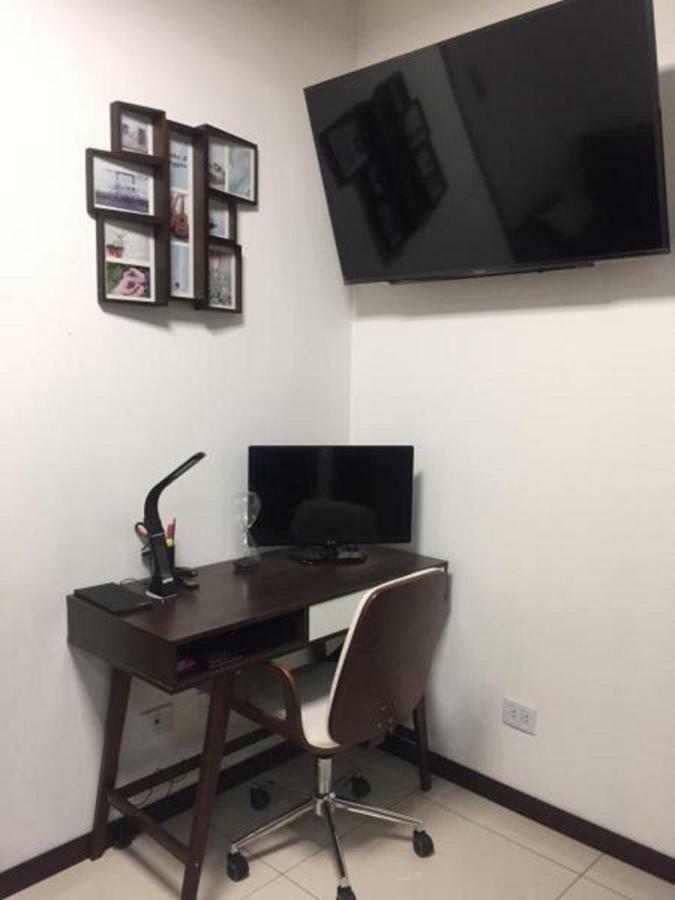 Hermoso Y Unico Apartamento Moderno, En Pleno Centro De Santa Cruz, Con Netflix Wi-Fi De 60 Mb, Estacionamiento Gratis Y Ac En Todos Los Ambientes Santa Cruz de La Sierra Buitenkant foto
